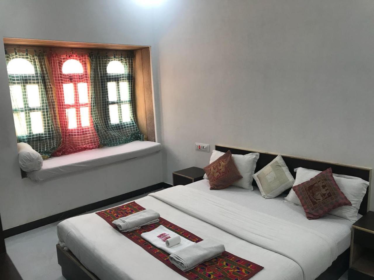 Tofu Hotel & Safari Jaisalmer Εξωτερικό φωτογραφία