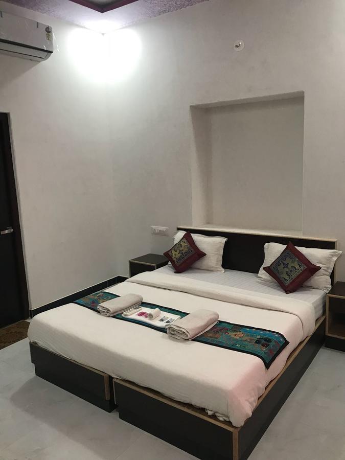 Tofu Hotel & Safari Jaisalmer Εξωτερικό φωτογραφία