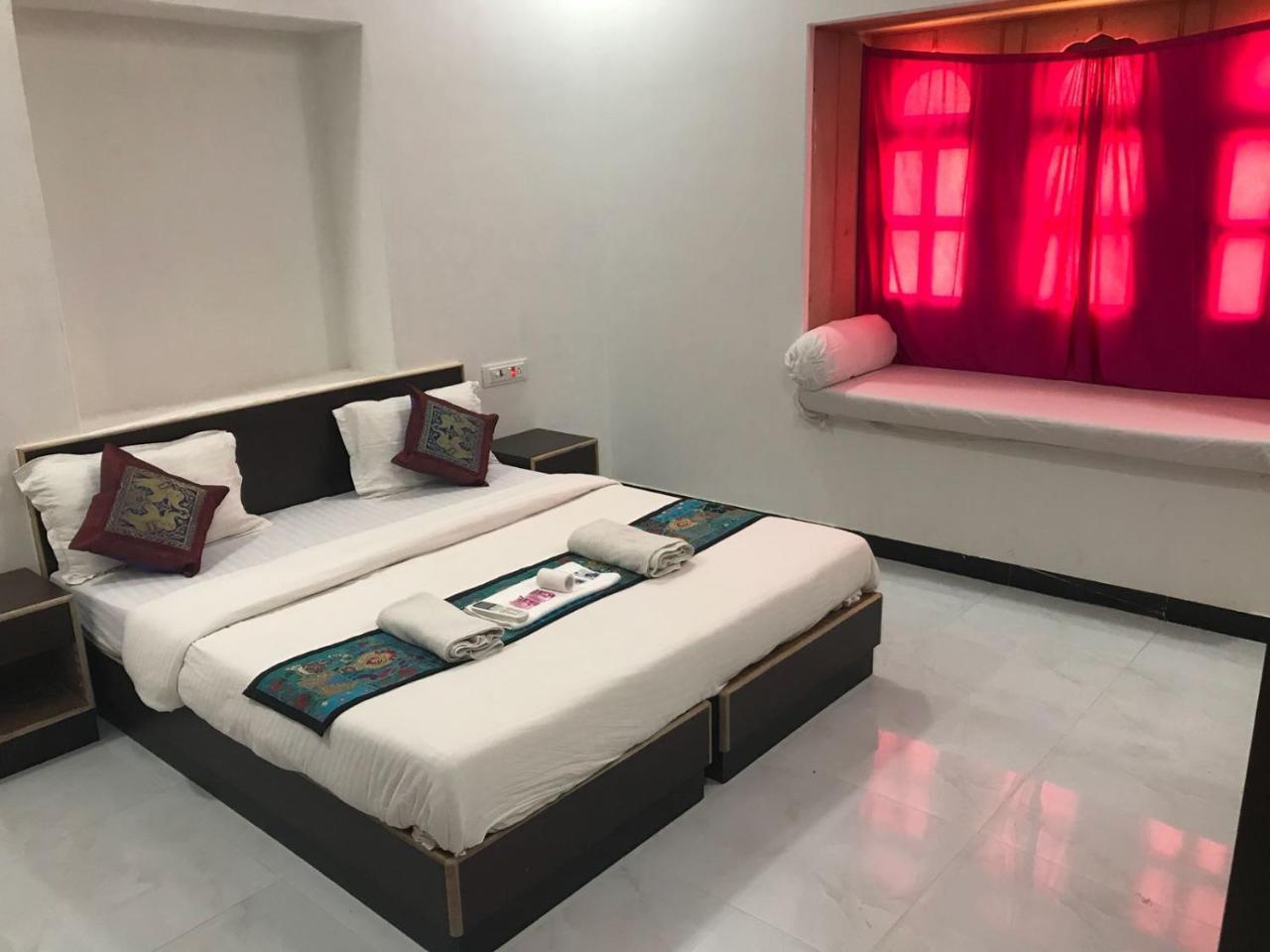 Tofu Hotel & Safari Jaisalmer Εξωτερικό φωτογραφία